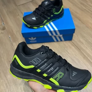 Tênis Adidas Surfr