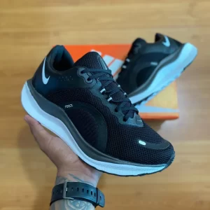 Tênis NIke escape run