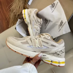 Tênis New balance 1906