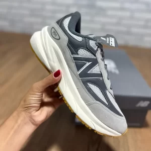 Tênis Niw balance 990 v6