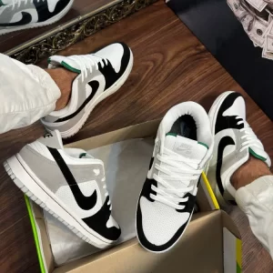 Tênis Nike dunk low pro