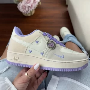 Tênis Nike air force love