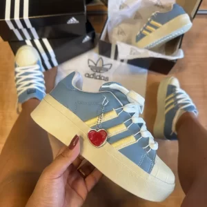 Tênis Adidas super star bonega